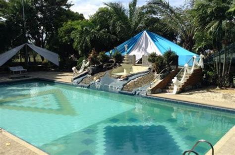 648 Angat Hotels .